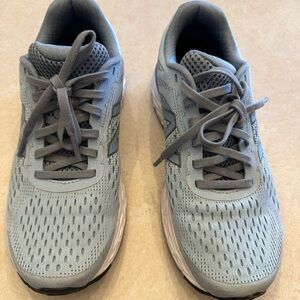 Women new balance 680 sneakers